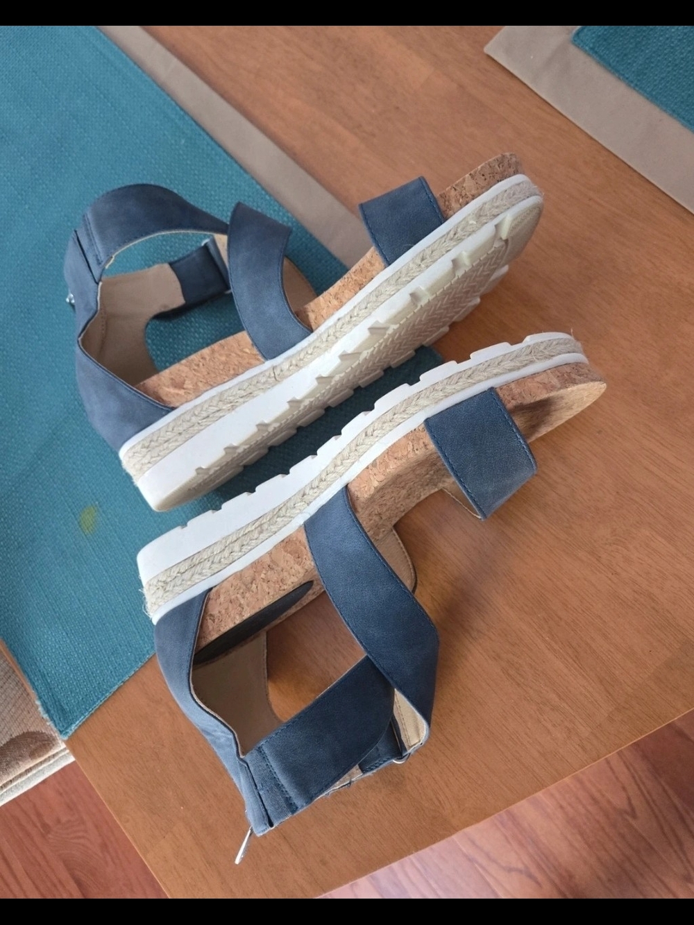 Adrienne Vittadini Cork Wedge Sandals Size 9.5 - Picture 4 of 9